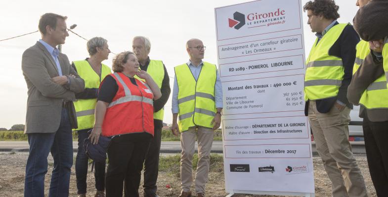 le Président Jean-Luc Gleyze et les élus inaugurent le lancement du chantier du giratoire des Ormeaux